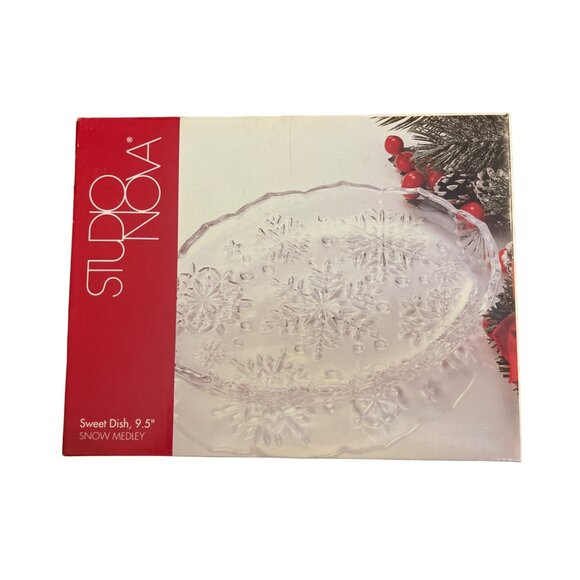 Studio Nova Snow Medley Sweet Dish Glass Christmas Winter 9.5" New in Box - Picture 1 of 3